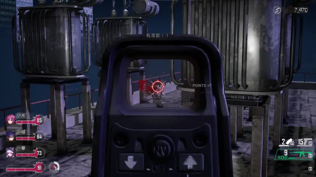 FPS 第一人稱射擊殭屍場景，畫面中央紅點瞄準殭屍頭部｜FPS 第一人称射击僵尸场景，画面中央红点瞄准僵尸头部